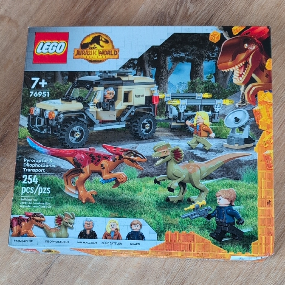 LEGO Jurassic World Dinosaur Transport Set - Multicolor